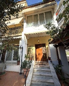 Μονοκατοικία, 331τ. μ.