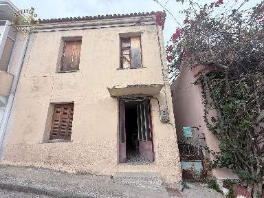 Μονοκατοικία, 80τ. μ.