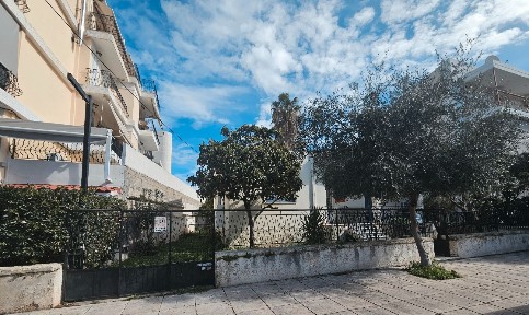 Μονοκατοικία, 100τ. μ.