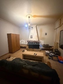 Κτίριο, 240τ. μ.