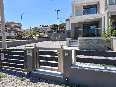 Νέα Ηρακλίτσα, Ελευθερές (Ν. Καβάλας)