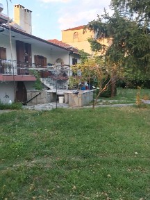 Μονοκατοικία, 200τ. μ.