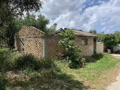 Μονοκατοικία, 70τ. μ.