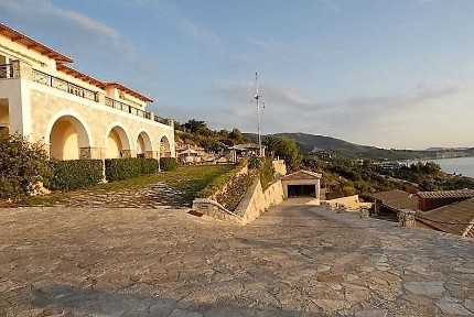 Βίλα, 500τ. μ.