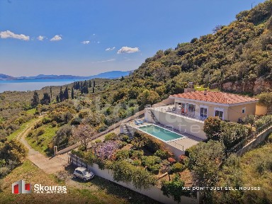 Μονοκατοικία, 129τ. μ.