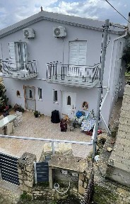 Συγκρότημα διαμερισμάτων, 160τ. μ.