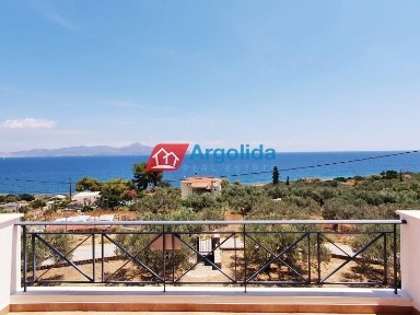 Μονοκατοικία, 260τ. μ.