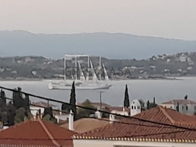 Κέντρο, Σπέτσες (Νησιά Αργοσαρωνικού)