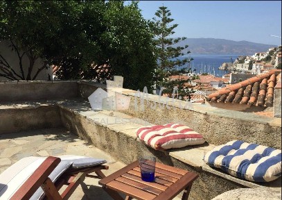 Κέντρο, Ύδρα (Νησιά Αργοσαρωνικού)