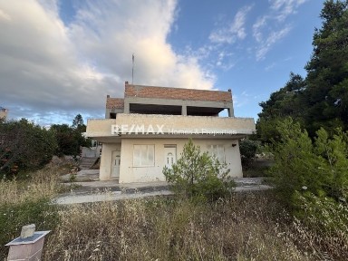 Μονοκατοικία, 280τ. μ.