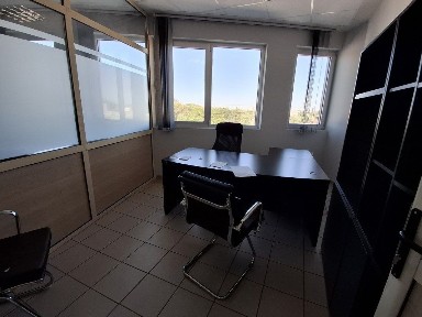 Γραφείο, 200τ. μ.