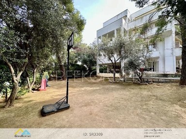 Καστρί - Πολιτεία, Νέα Ερυθραία (Αθήνα - Βόρεια Προάστια)