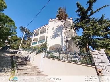 Μονοκατοικία, 455τ. μ.