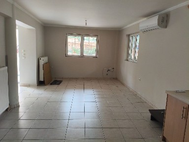 Μονοκατοικία, 60τ. μ.