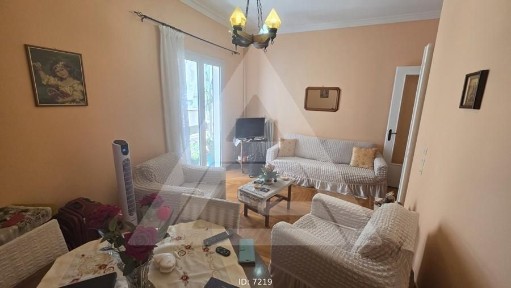 Ερυθρός, Αμπελόκηποι - Πεντάγωνο (Αθήνα - Κέντρο)