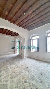 Κατάστημα, 106τ. μ.