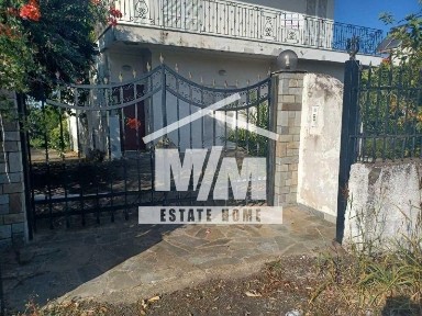 Μονοκατοικία, 260τ. μ.