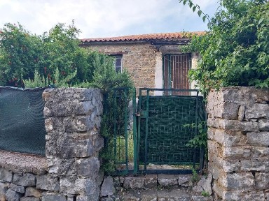 Μονοκατοικία, 55τ. μ.