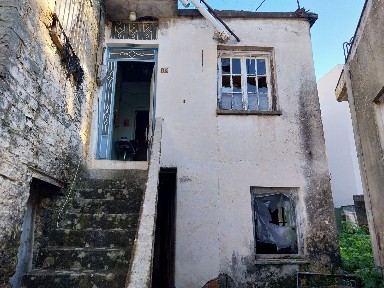 Μονοκατοικία, 380τ. μ.