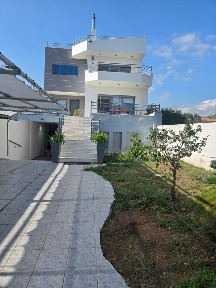 Μεζονέτα, 300τ. μ.